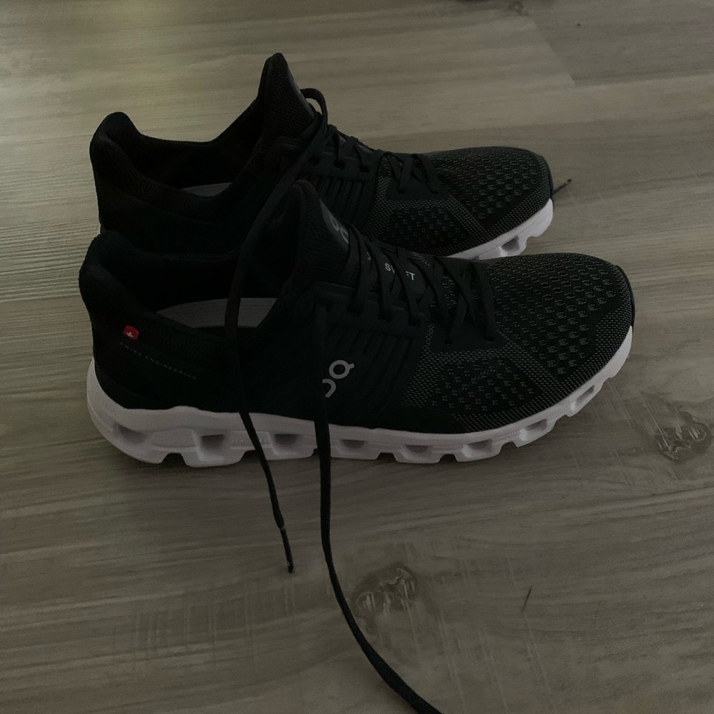 On Cloudswift Sneakers